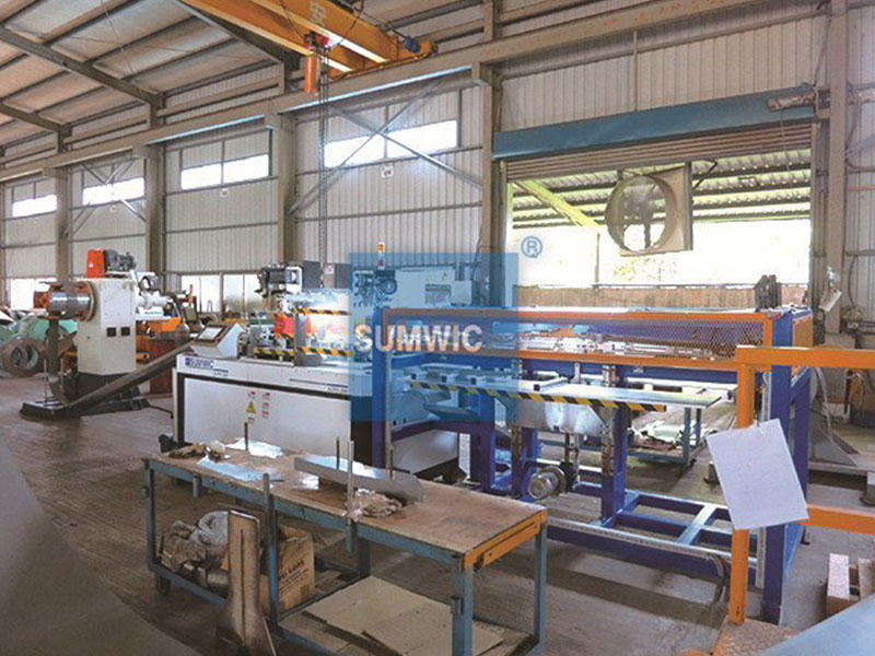 The automatic step lap core cutting line in Kaohsiung city, Taiwan