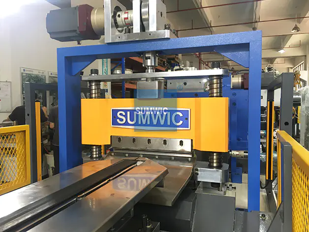 Step Lap Core Cutting Line for Distribution Transformer SUMWIC SCRV-340